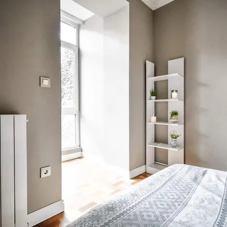 2bdr Luxury On Prime Location Διαμέρισμα *