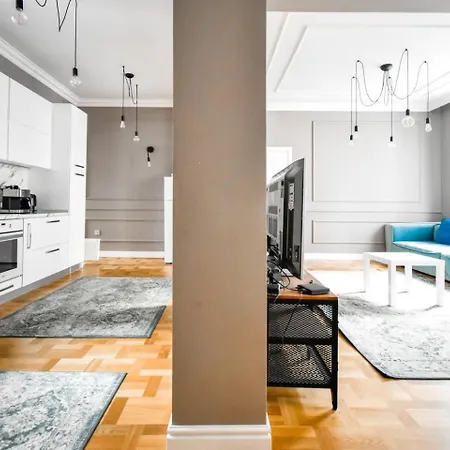 2bdr Luxury On Prime Location Διαμέρισμα *